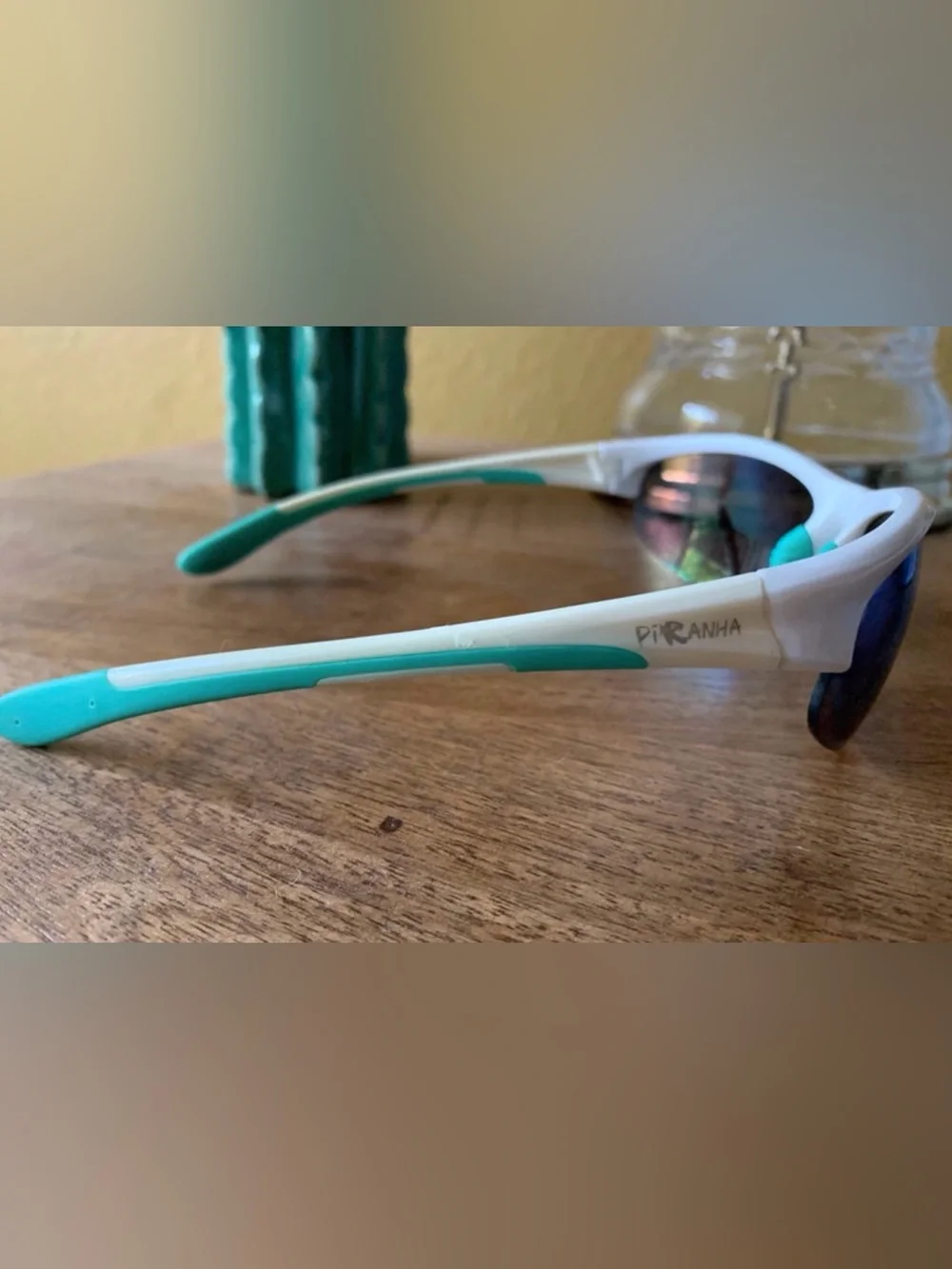 Vintage Piranha Women’s Polarized Sunglasses Sporty Gorp y2k Turquoise htf